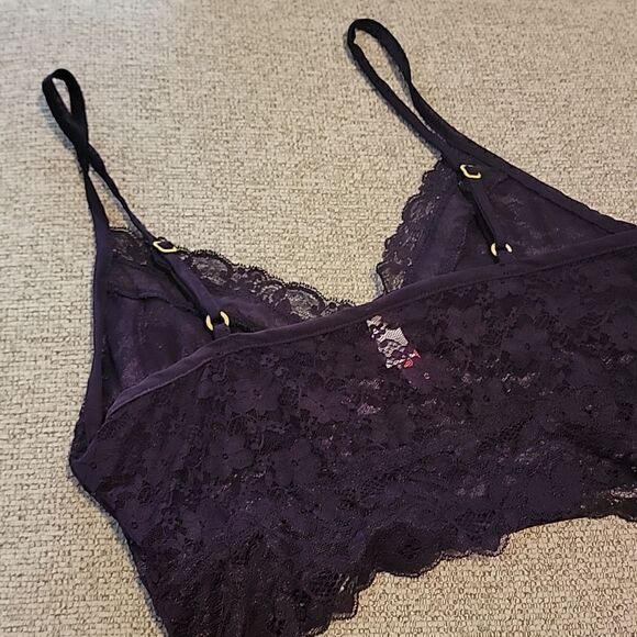 Cosmopolitan purple layering bralette - Picture 4 of 5